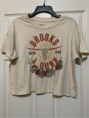 Cream Graphic Crop Tee